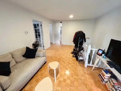 3 bedrooms furnished next to Metro Lionel-Groulx DT and Atwater Image# 1