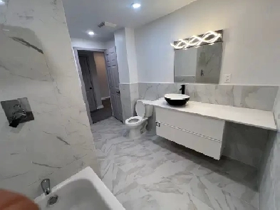 Appartement 4 1/2 rénové centre-ville Image# 1