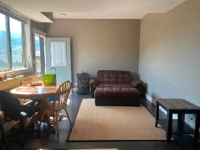 One bedroom suit Image# 8