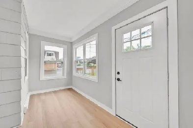 BEAUTIFUL RENOVATED 2.5 BEDROOM HOME - BEDFORD - JULY 1 FOR RENT Image# 3