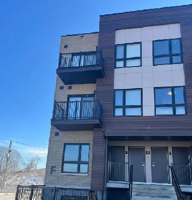 2 bedroom towanhouse gor rent in kitchnere Image# 8