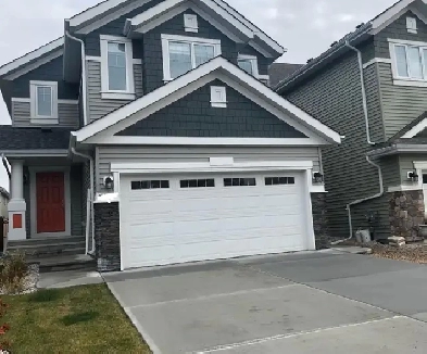 House for rent in Summerside Edmonton Image# 1