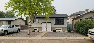 Renovated 2 Bed House. Garage/Shop. Parking. Private Fenced Yard Image# 8