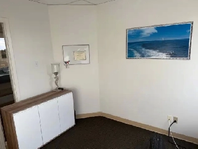 Professional Shared Office Space for Lease – Prime NW Edmonton Image# 2