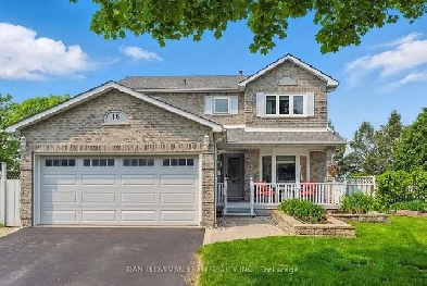 ⚡INCREDIBLE PIE SHAPED LOT BACKING ONTO GREENSPACE WITH 4 BDRMS! Image# 1