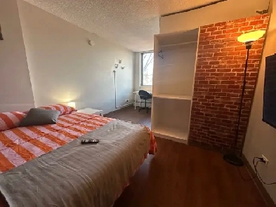 Perfect for Students – Private Room Near U of A – $655/month Image# 1