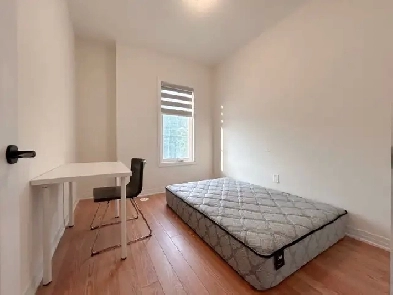 Room for Rent in New Townhouse in Vaughan Image# 1
