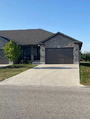 Townhouse in Listowel for sale-private sale  $685,000 Image# 9