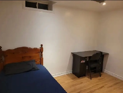 Room for Rent Female Only Close to UTSC Image# 1