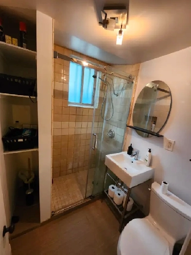 Beautiful 3 1/2 East Plateau Image# 1