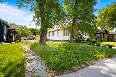 2437 Winnipeg St - Build Your Own Dream House In Arnhem Place Image# 3