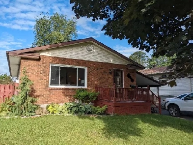 3 Bedroom Home in Safe/Quiet Neighbourhood Image# 1