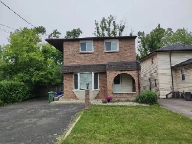 McMaster Student Rental - SEP 2025 to APR 2026 - 7 Bed / 2 Bath Image# 7