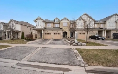 3BR 4WR Att/Row/Twnhouse in Caledon near Kennedy & Dougall Image# 1