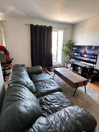 1 (438) 402-6531 Image# 1