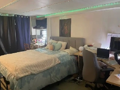 Big room for rent on hamilton mountain by juravinski hospital Image# 3