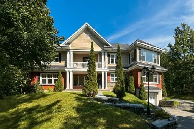 PROPRIÉTÉ BIGÉNÉRATIONNELLE  8 CHAMBRES  SHERBROOKE Image# 1