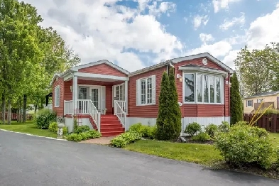 MAISON DE PLAIN-PIED  GARAGE  ROCK FOREST Image# 1