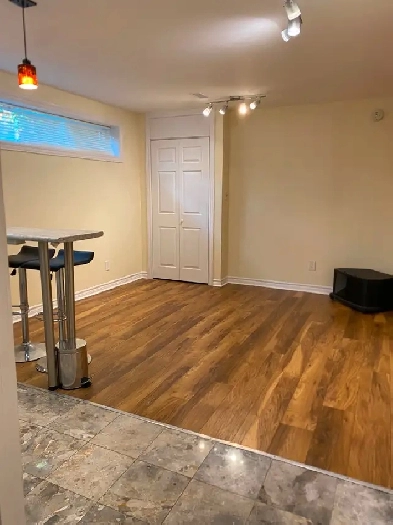 BASEMENT APT- LAWRENCE E/DVP w. Parking $1500 Image# 5
