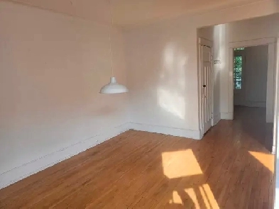 Apartment 6 1/2  for rent in Outremont Image# 3