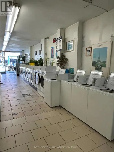 Thriving Coin Laundry   Rental Apartment In  Prime Location Image# 1