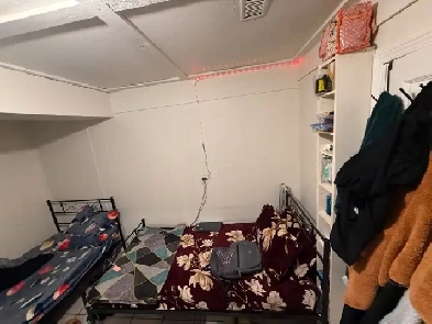 room for rent Image# 2