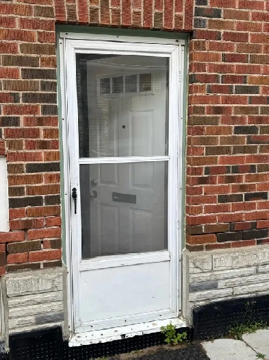 2 Bed / 1 Bath Basement Apartment – Near Durham Colleg Image# 1