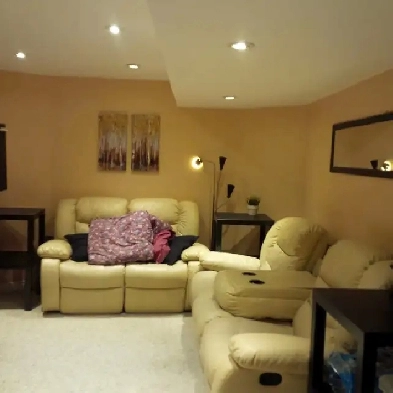 Clean One Bedroom Basement Apartment in Highly Desirable Area Image# 1