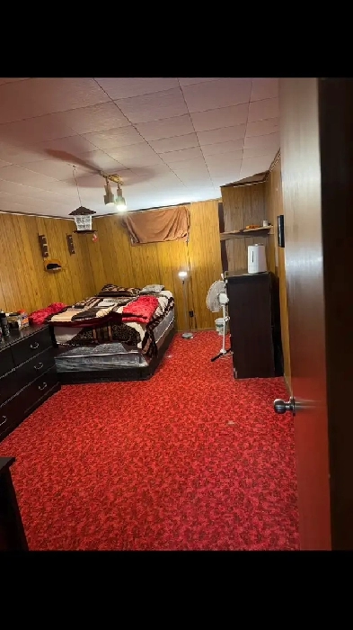 Cozy Room for Rent in Basement Suite–University of Manitoba Image# 1
