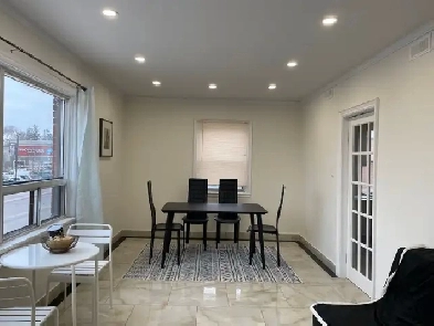 Looking for roommate / entire apartment Port Credit Mississauga Image# 2