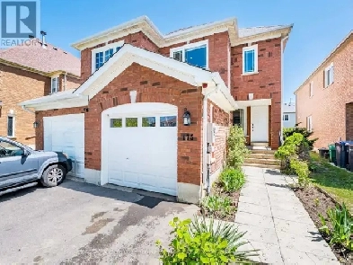 3 Beds 1.5 Baths HouseCA$3,000 / Month Image# 11