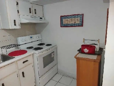 one Bedroom Basement available for Rent in Uptown Toronto Image# 8