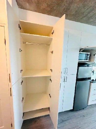 Studio for rent Image# 1