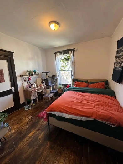 4 1/2 À LOUER - 2 CHAMBRES - ROSEMONT Image# 1