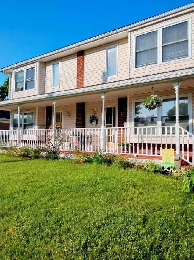 TWO HOUSES, ONE PRICE, STUNNING DUPLEX Image# 5