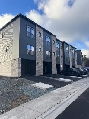 2 bedroom 2.5 bathroom townhome located on CACHE CLOSE, BEDFORD Image# 9