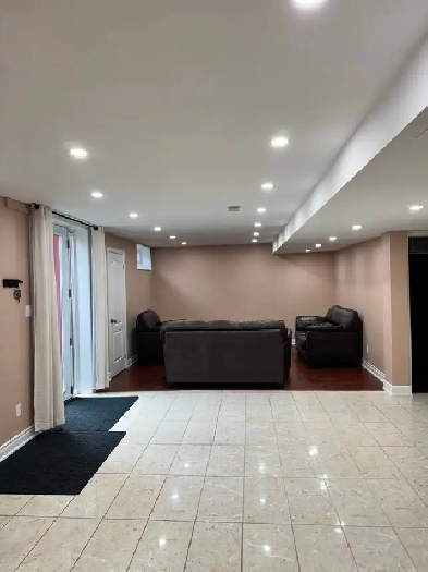 2 Private Bed Room apartment with attached washrooms in Markham Image# 3