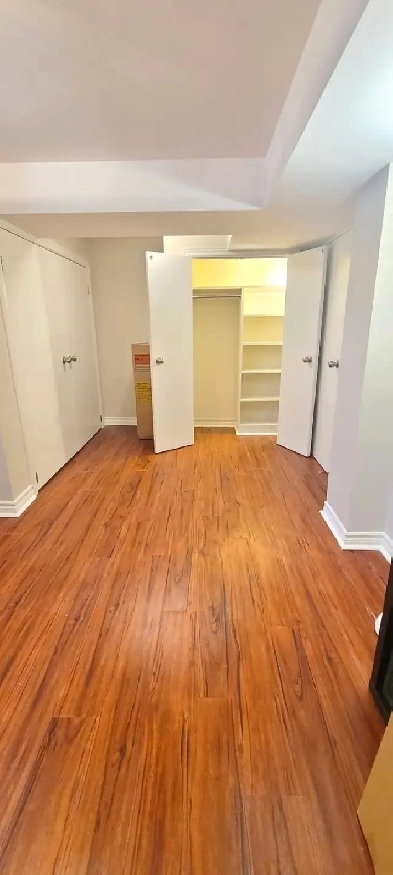 RENT A ROOM AT YONGE AND SHEPPARD Image# 1