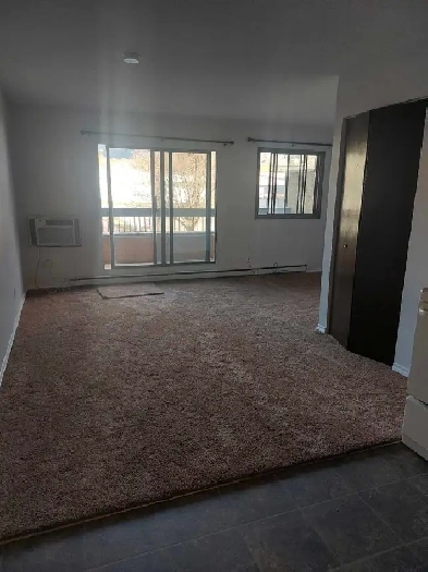 50   Senior Bachlour Suite Image# 1