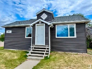 Property for first-time buyers, retirees, or revenue property. Image# 4