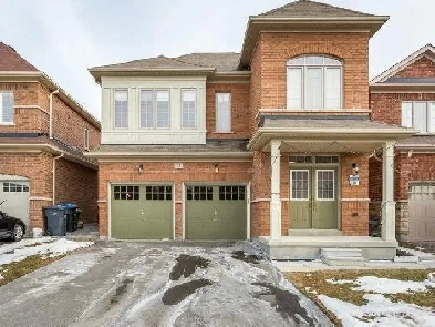 House for rent 4 BR & 3.5 WR at Brampton Image# 1