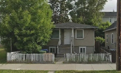 SPACIOUS MAIN FLOOR FOR RENT. 5 MINUTE WALK TO TRAIN STATION Image# 1