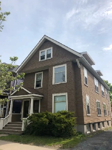 1397-1399 LeMarchant Street  - 1399 Multi-Unit House for Rent Image# 2