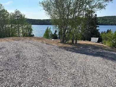 BEAUTIFUL WATERFRONT Image# 1