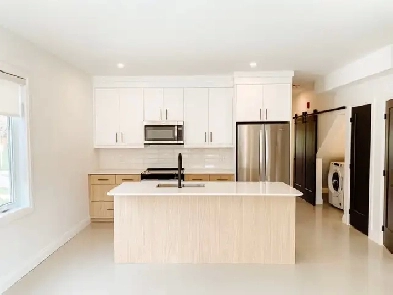 Stunning 2 Bedroom Apartment In Rockwood Available July 1st Image# 1