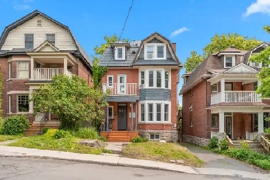 Four plex with renovations and furnished in great part of DWTWN Image# 6