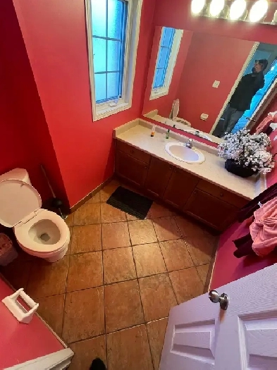 SHARED ROOM AVAILABLE FOR RENT IN MISSISSAUGA, HEART OF THE CITY Image# 4
