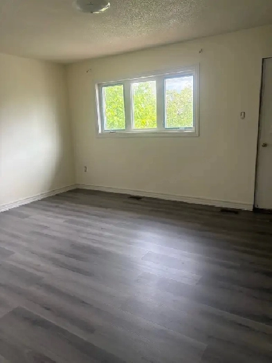 2 Bedroom room for rent in Townhouse Kennedy and Eglinton Image# 7