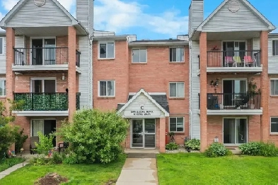 3 beds, 2 baths spacious apartment across from mall! yb38644 Image# 1