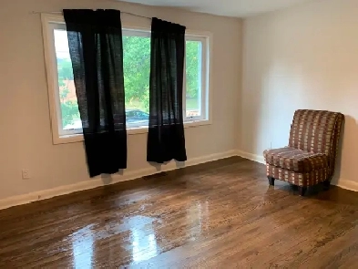 Bayview/Sheppard room for rent $799 call4163006610 Image# 1
